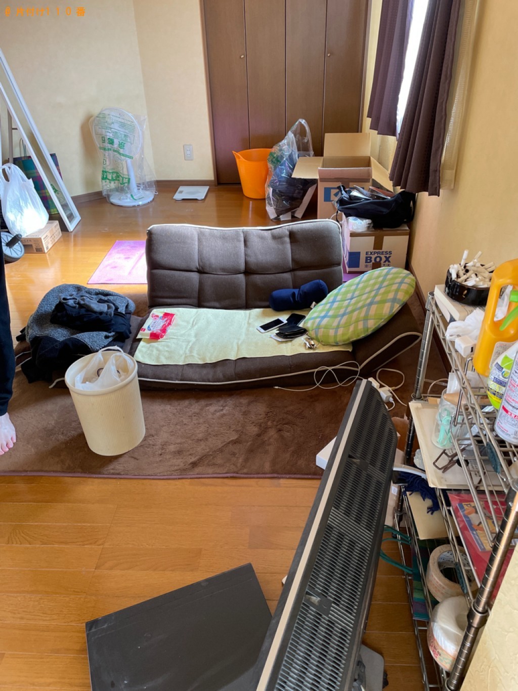 【向日市】冷蔵庫、洗濯機、こたつ、椅子、テレビ台等の回収