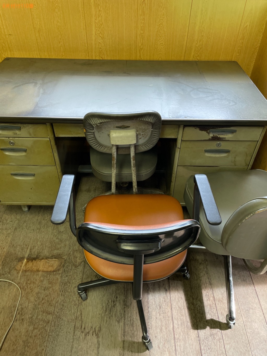【京都市上京区】業務用机、椅子の回収・処分ご依頼　お客様の声