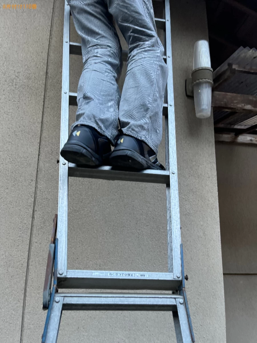 【京都市左京区】壁と屋根のひさしにスキマを修理するお手伝いご依頼